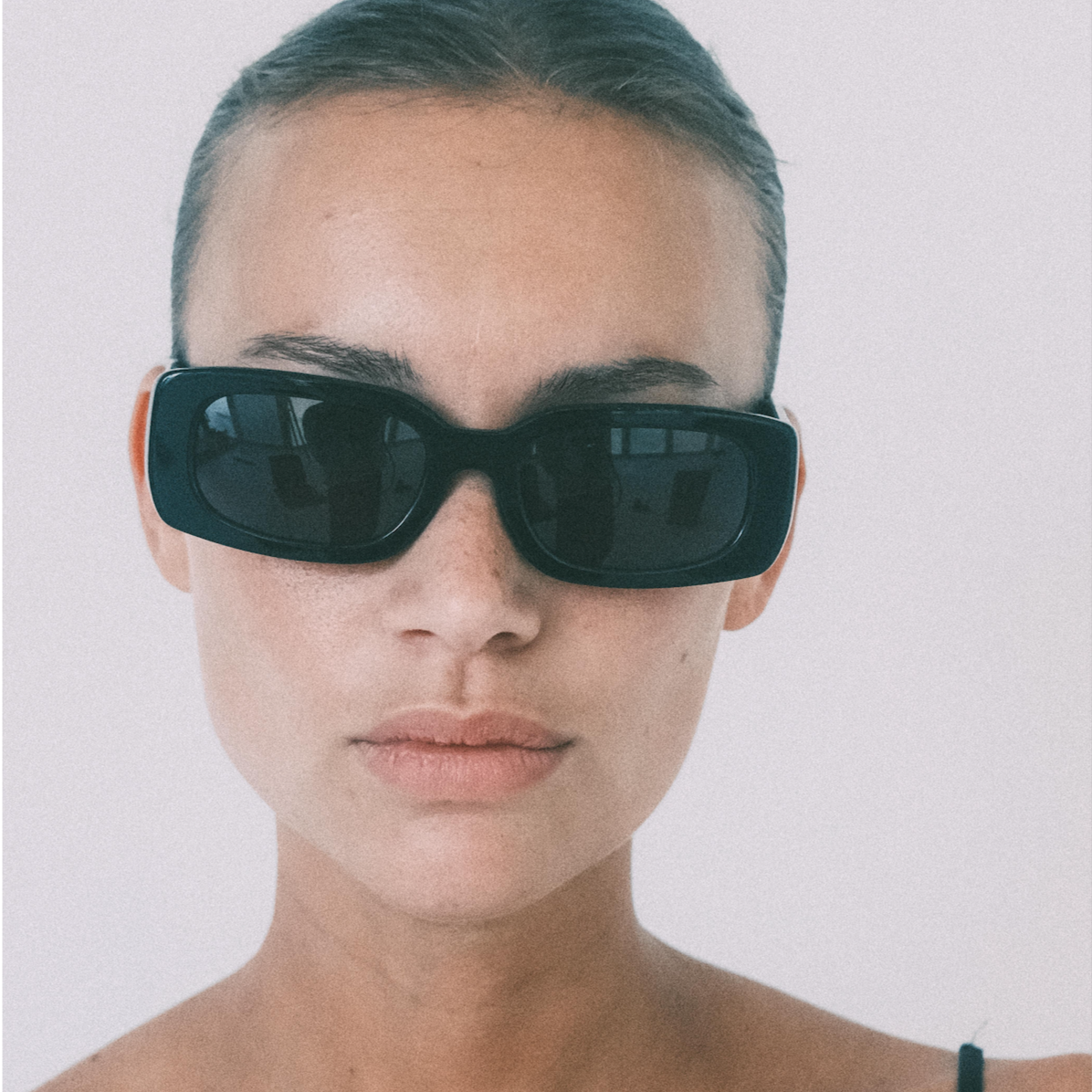 90CIG XXX01 Black/Black Unisex Sunglasses